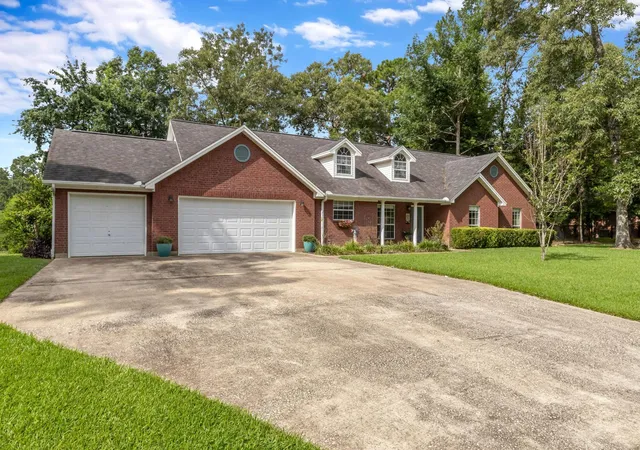 Homes for sale in Kountze, TX | 211 Hazel Dr, Kountze, TX 77663 | MLS# 85410000