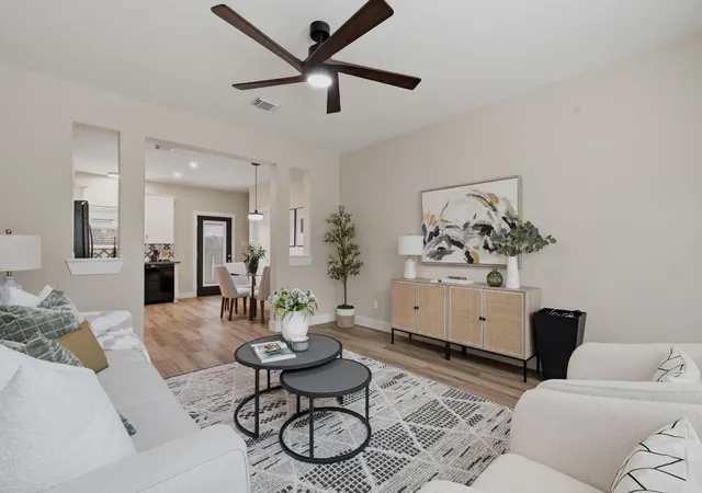 Photo 4 of Sale Pending at 226 Sydnor St, Houston, TX 77020 | MLS# 68299129 | Listing updated on 2026-09-05