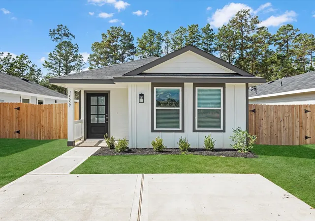 Photo 2 of Single family home for sale at 14659 New Village Dr, Willis, TX 77378 | MLS# 68782957 | Listing updated on 2026-08-25