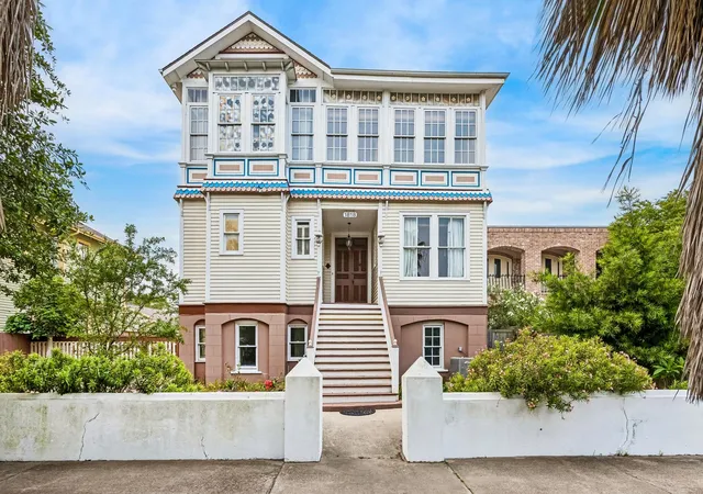 2nd image of 1818 Broadway St, Galveston, TX 77550 | MLS# 16130797