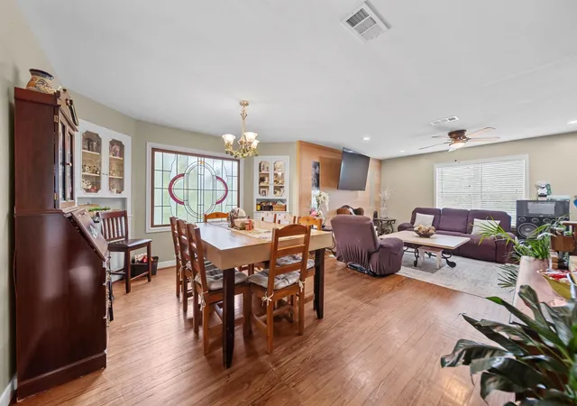 3rd image of 202 Sweed St, Brenham, TX 77833 | MLS# 93369016