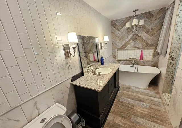 Photo 2 of Condominium at 9009 Richmond Ave #619, Houston, TX 77063 | MLS# 12230455 | | Sold on 2024-12-27