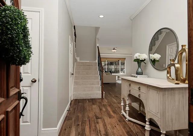 3rd image of 11 E Summer Storm Cir, Spring, TX 77381 | MLS# 10762180