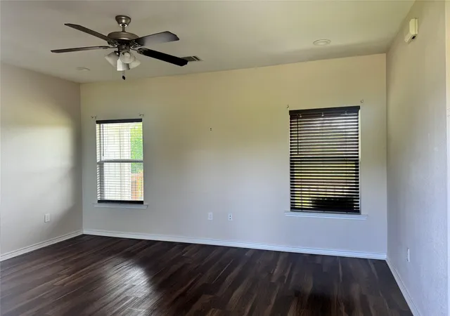 2nd image of 1335 Nashville Ave, Port Arthur, TX 77640 | MLS# 38245058