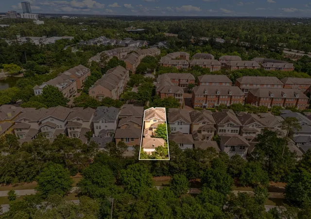 Photo 3 of Single family home for sale at 39 Olmstead Row, Spring, TX 77380 | MLS# 19133148 | Listing updated on 2026-09-05