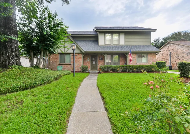 Homes for sale in Kingwood, TX | 3114 Falling Brook Dr, Kingwood, TX 77345 | MLS# 5009766