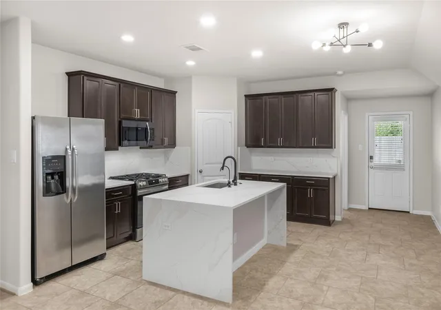 3rd image of 12112 City Trek Ln, Houston, TX 77047 | MLS# 14174266