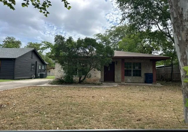 Homes for sale in Kerrville, TX | 408 Ruth St, Kerrville, TX 78028 | MLS# 55465752