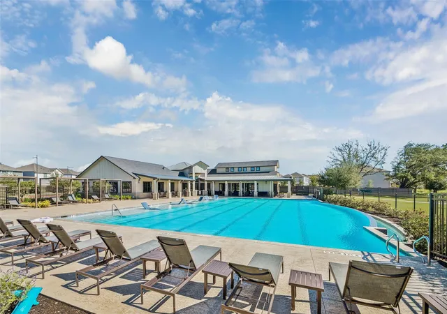 Photo 3 of Single family home for sale at 4210 Upland Bnd Dr, Houston, TX 77080 | MLS# 65474244 | Listing updated on 2026-09-12