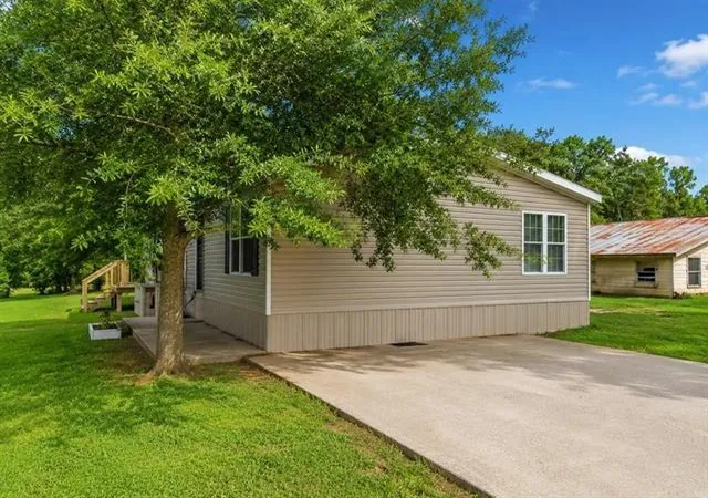 Homes for sale in Kirbyville, TX | 669 & 685 W Fm 1004, Kirbyville, TX 75956 | MLS# 96473061