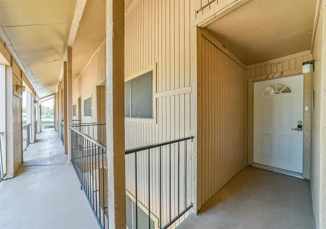 2nd image of 15575 Marina Dr #315C, Montgomery, TX 77356 | MLS# 74723770