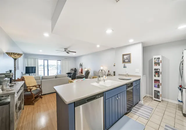 4th image of 15575 Marina Dr #315C, Montgomery, TX 77356 | MLS# 74723770