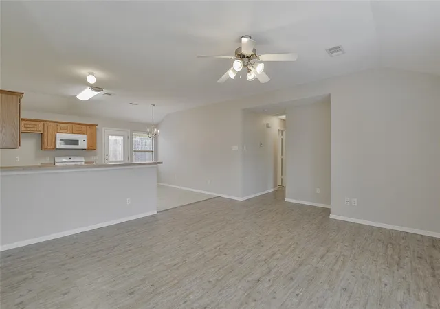 4th image of 24415 Strong Pine Dr, Huffman, TX 77336 | MLS# 96613895