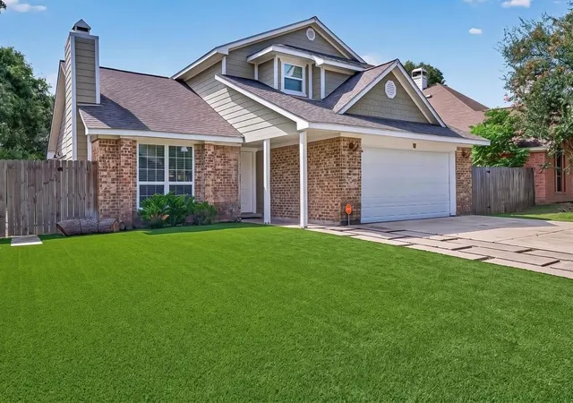 Photo 3 of Single family home for sale at 902 Mountain Meadows Dr, Katy, TX 77450 | MLS# 63786443 | Listing updated on 2026-08-26