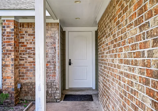 Photo 4 of Single family home for sale at 902 Mountain Meadows Dr, Katy, TX 77450 | MLS# 63786443 | Listing updated on 2026-08-26