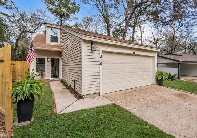 Photo 1 of Single family home for sale at 1810 N Red Cedar Cir, Spring, TX 77380 | MLS# 10130751 | Listing updated on 2026-09-05