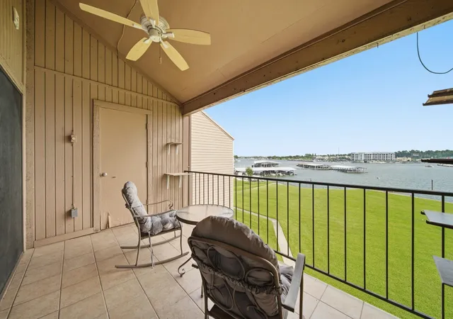2nd image of 15575 Marina Dr #317C, Montgomery, TX 77356 | MLS# 52393147