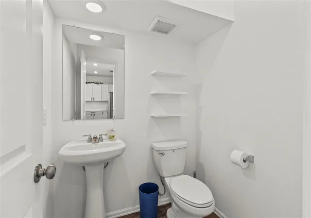 Photo 4 of Single family home for sale at 19124 Sonora Chase Dr, New Caney, TX 77357 | MLS# 8741580 | Listing updated on 2026-10-03