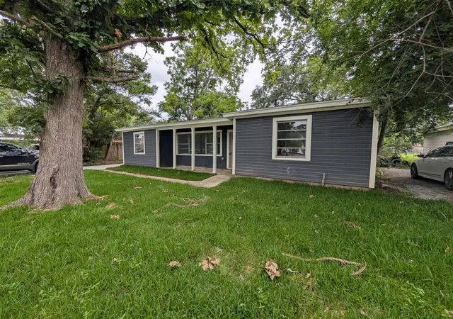Photo 2 of Single family home for sale at 306 Allendale Rd, Pasadena, TX 77502 | MLS# 5112321 | Listing updated on 2026-08-29