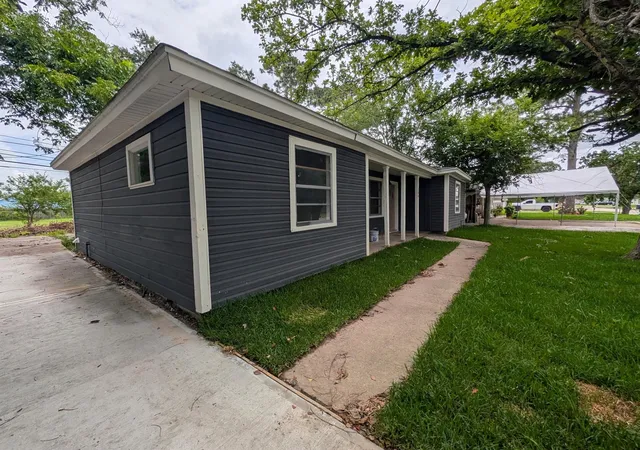 Photo 4 of Single family home for sale at 306 Allendale Rd, Pasadena, TX 77502 | MLS# 5112321 | Listing updated on 2026-08-29