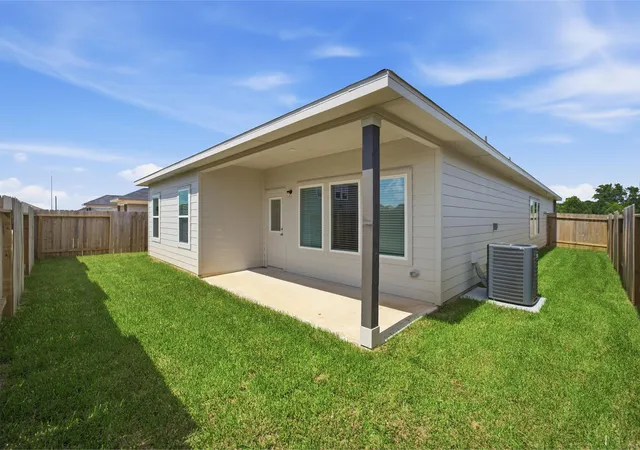 26th image of 768 Red Mulberry St, La Marque, TX 77568 | MLS# 7876675
