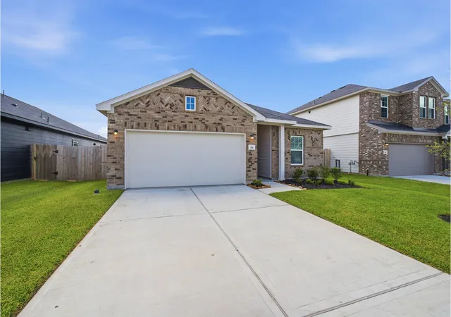 2nd image of 768 Red Mulberry St, La Marque, TX 77568 | MLS# 7876675