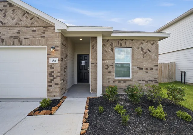 3rd image of 768 Red Mulberry St, La Marque, TX 77568 | MLS# 7876675