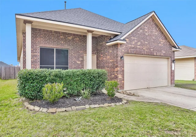 Photo 3 of Single family home for sale at 21419 Fossil Trails Dr, Spring, TX 77388 | MLS# 81382627 | Listing updated on 2026-08-26