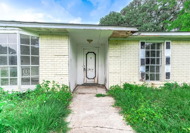 2nd image of 2719 Fm 524, Sweeny, TX 77480 | MLS# 55408756