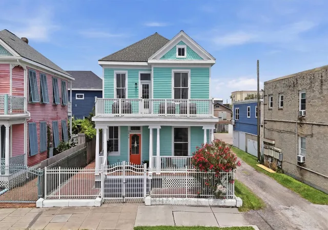 Photo 1 of Single family home for sale at 2010 Rosenberg St, Galveston, TX 77550 | MLS# 49565925 | Listing updated on 2026-09-16