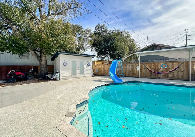 3rd image of 19310 Enchanted Oaks Dr, Spring, TX 77388 | MLS# 70353192
