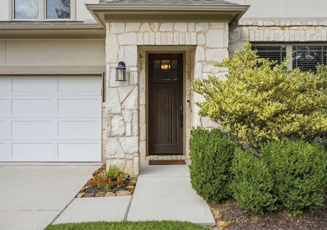 Photo 2 of Single family home for sale at 7919 Augusta Crk Ct, Spring, TX 77389 | MLS# 74413146 | Listing updated on 2026-08-23