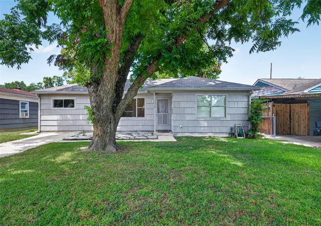 Photo 1 of Sale Pending at 6610 Barney Rd, Houston, TX 77092 | MLS# 47575724 | Listing updated on 2026-09-05