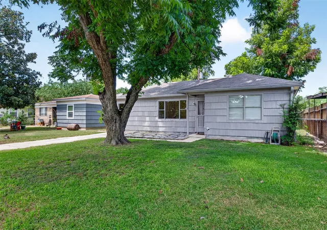 Photo 3 of Sale Pending at 6610 Barney Rd, Houston, TX 77092 | MLS# 47575724 | Listing updated on 2026-09-05