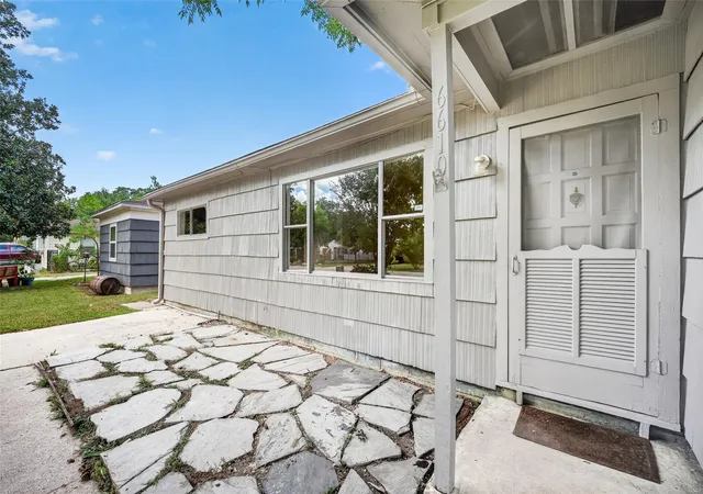 Photo 4 of Sale Pending at 6610 Barney Rd, Houston, TX 77092 | MLS# 47575724 | Listing updated on 2026-09-05