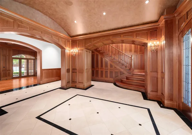 4th image of 1802 Forest Gate Cir, Sugar Land, TX 77479 | MLS# 44622021