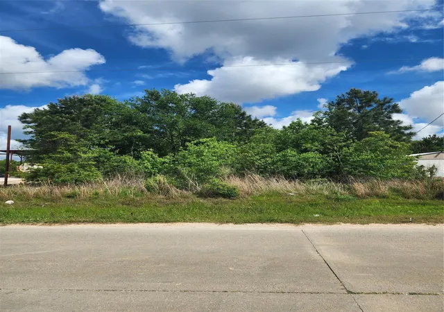 Photo 2 of Land for sale at 1117 County Rd 3556, Cleveland, TX 77327 | MLS# 84771706 | Listing updated on 2026-04-13