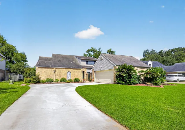 2nd image of 3710 Point Clear Dr, Missouri City, TX 77459 | MLS# 97459407