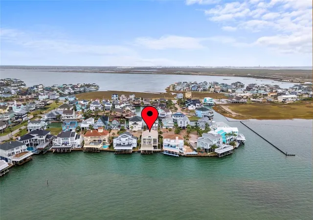 3rd image of 919 Long Reach Dr, Galveston, TX 77554 | MLS# 54005542