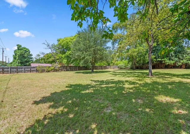 Photo 36 of Single family home for sale at 211 S Olive St, Grapeland, TX 75844 | MLS# 56150226 | Listing updated on 2026-07-29