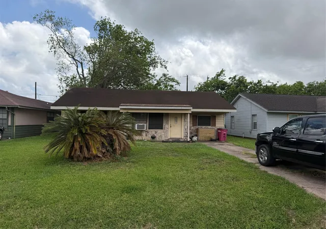 Homes for sale in Freeport, TX | 2029 N Avenue H, Freeport, TX 77541 | MLS# 59761846