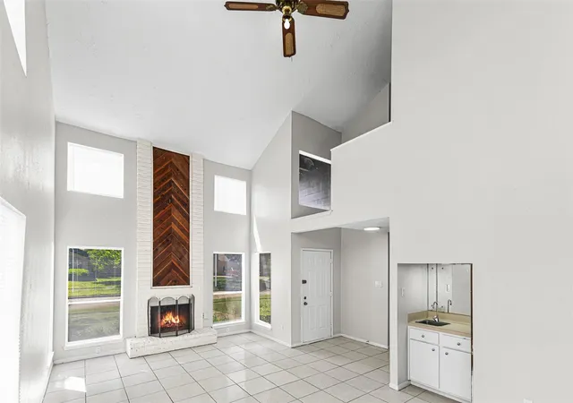 5th image of 8712 Covent Garden St St, Houston, TX 77031 | MLS# 94787898