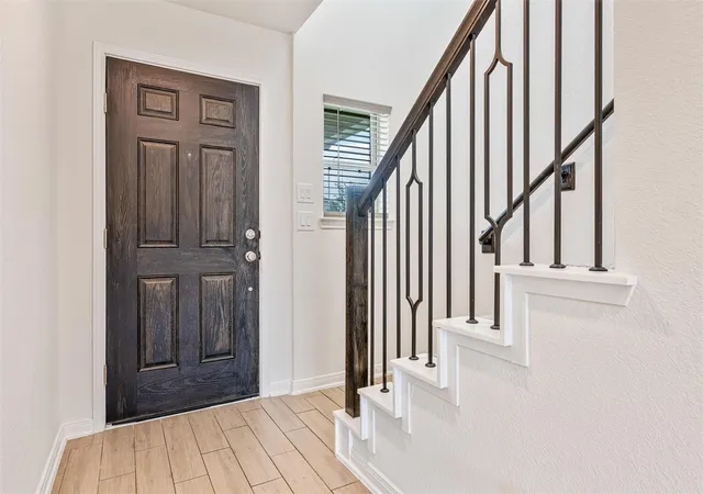 3rd image of 2873 Shimmer Edge Dr, Katy, TX 77493 | MLS# 42445933