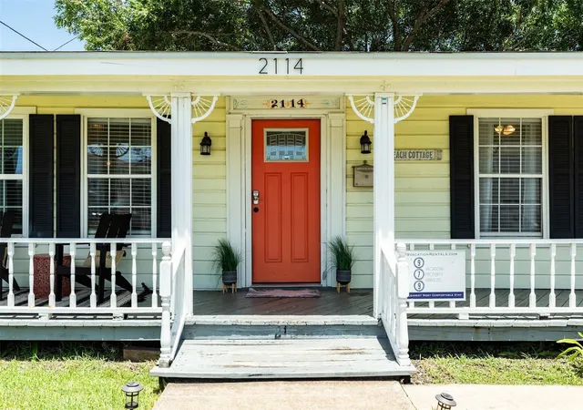 Photo 2 of Single family home for sale at 2114 57th Street, Galveston, TX 77551 | MLS# 79591393 | Listing updated on 2026-07-14