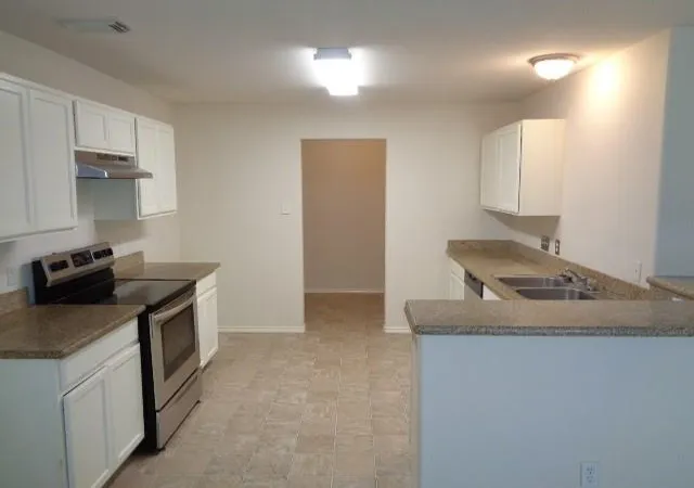 5th image of 16746 Fallen Timbers Dr, Conroe, TX 77385 | MLS# 28035412