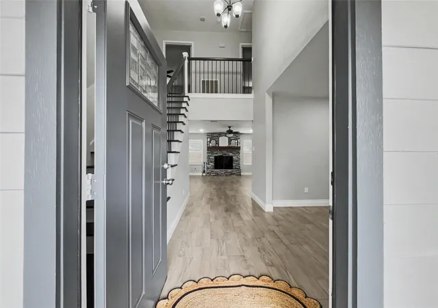 Photo 4 of Single family home for sale at 2127 Whispering Trails Cir, Kingwood, TX 77339 | MLS# 45380836 | Listing updated on 2026-09-02