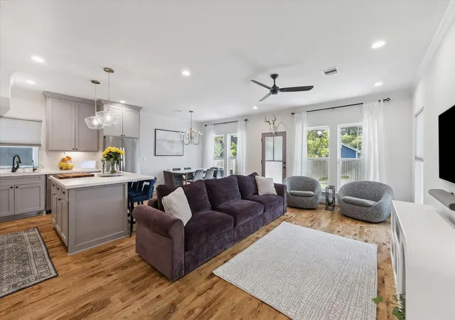5th image of 3404 Castor St, Houston, TX 77022 | MLS# 98510872