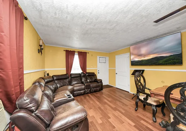 Photo 3 of Single family home for sale at 1040 County Rd 5007, Cleveland, TX 77327 | MLS# 51833084 | Listing updated on 2026-08-18