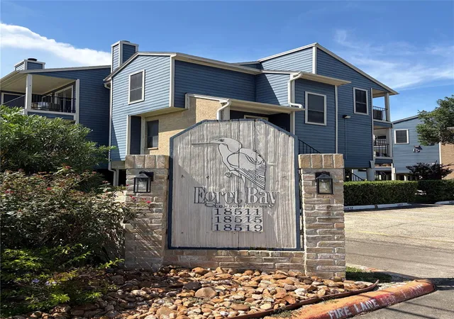 2nd image of 18519 Egret Bay Blvd #1602, Houston, TX 77058 | MLS# 15926812