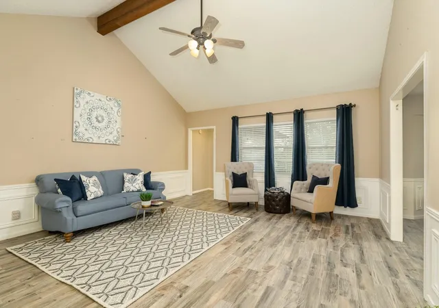 Photo 4 of Single family home for sale at 204 Corkwood St, Lake Jackson, TX 77566 | MLS# 25649820 | Listing updated on 2026-10-07